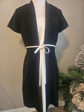 Positive Attitude Classy Black Dress Label Detail